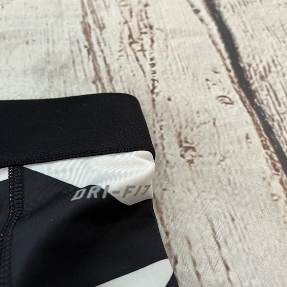 Women's Nike Pro Dri - Fit Athletic Yoga Workout Sports Gym Pants - Picture 4 of 9